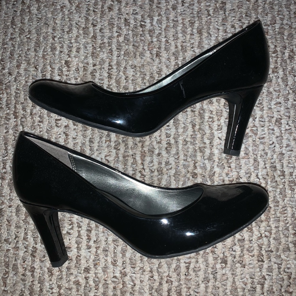 Black pumps 🖤
